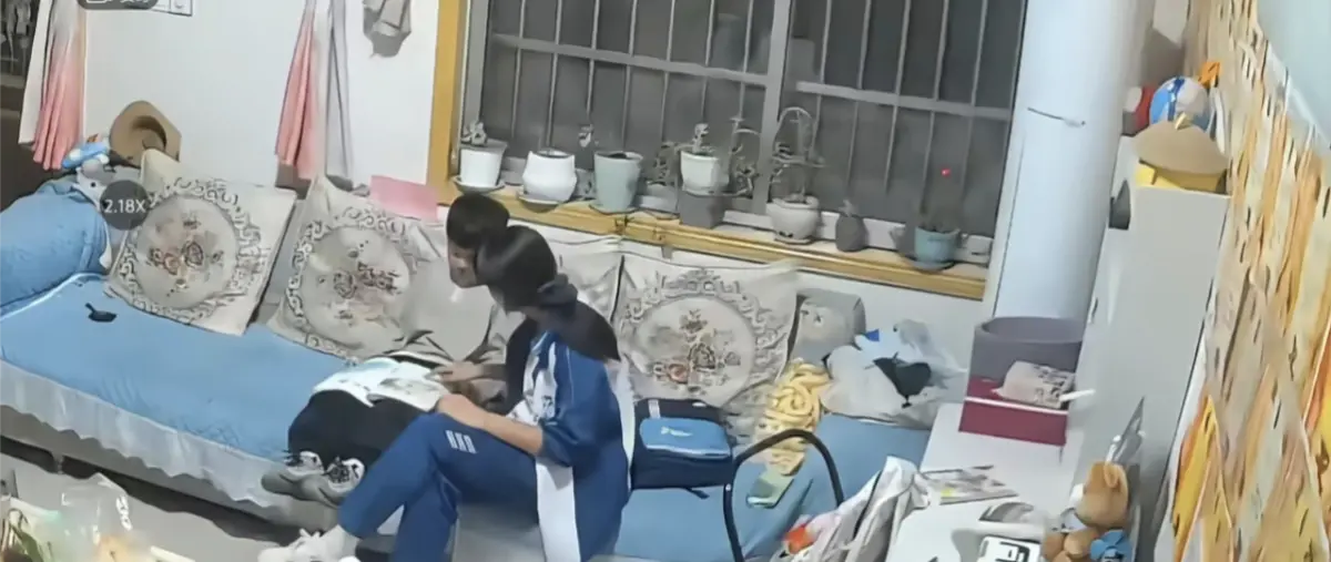 《来自姐姐的爱》引热议事件来龙去脉-姐弟情深难舍难分事件脉络梳理-姐姐辅导弟弟作业看相处日常-来自姐姐的爱完整版