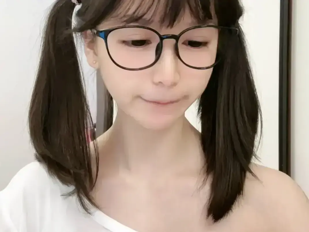 《萌小栖》天才交易员咯咯哒原视频无删减全集免费畅播-萌小栖极速获取完整版资源-天才交易员萌小栖高清纯净观影沉浸感拉满-值得二刷细品的一天