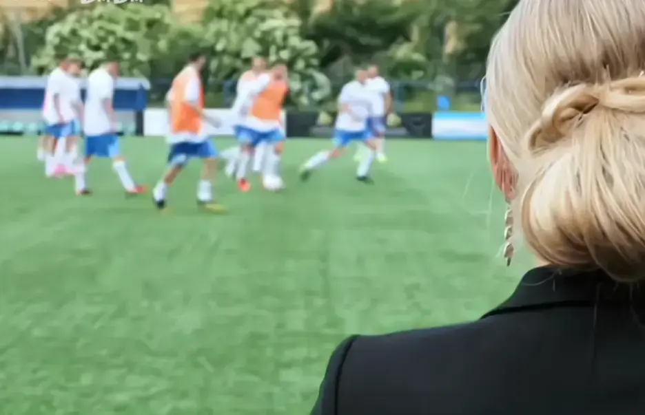 法国电影《Footballers'Moms》足球队的女老板们1080P高清完整版免费在线观看