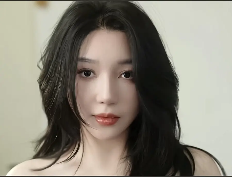 看《三人行》1080P高清画质-三人行eily教母三部曲无删减完整版-在线享热门短剧