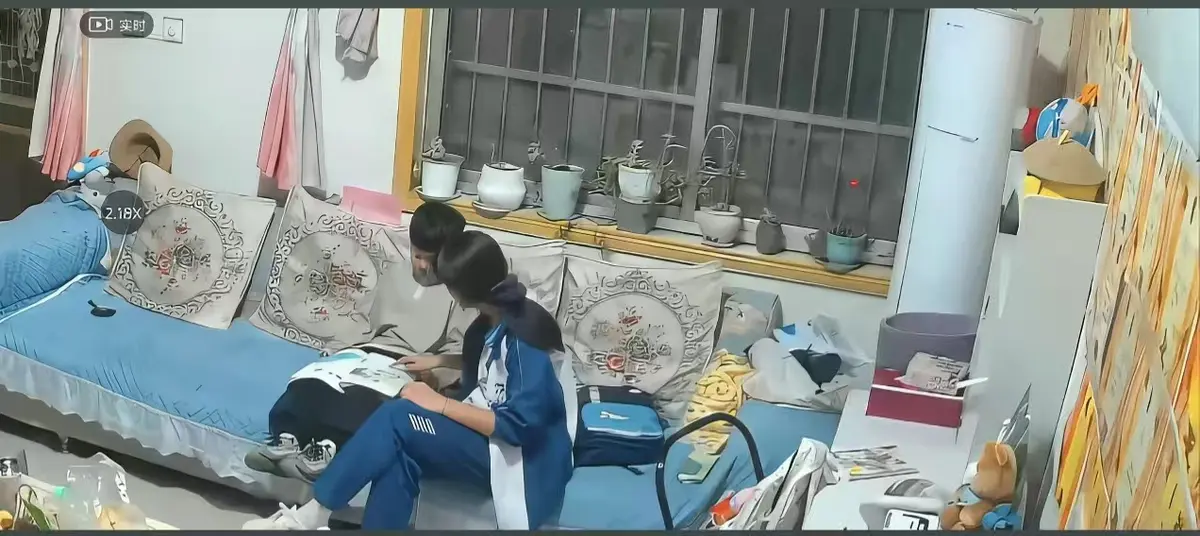 《来自姐姐的爱》无删减完整版在线播放-高清正片免费下载-全集影院-来自姐姐的爱暖心姐弟互动日常
